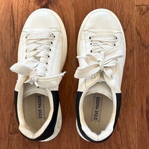 Steve Madden White Sneakers with Black detail
